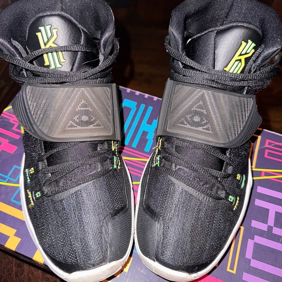 Nike sneaker men size11 smoke free and pet free home in original box - Picture 7 of 9